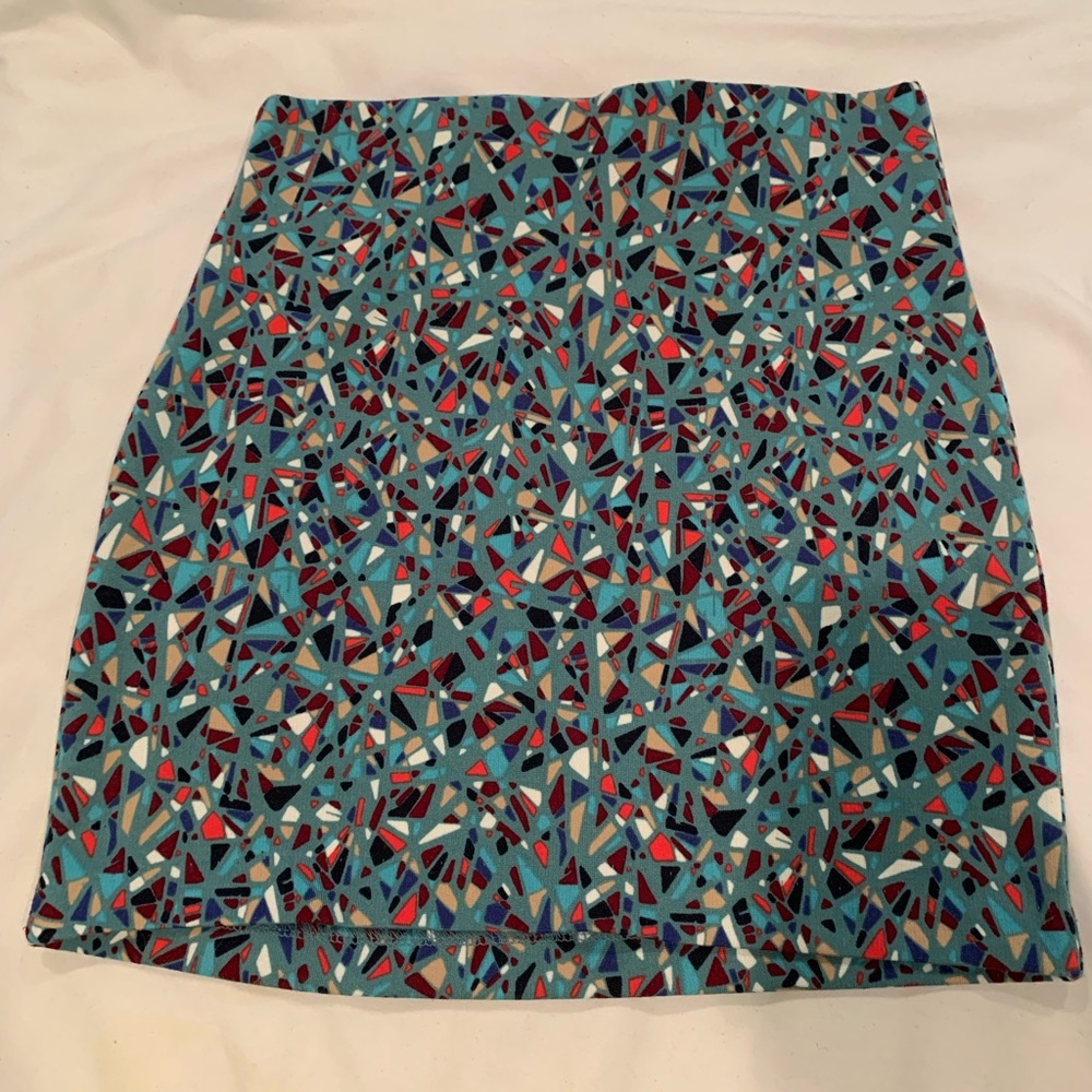Bcbgeneration geometric pattern skirt
